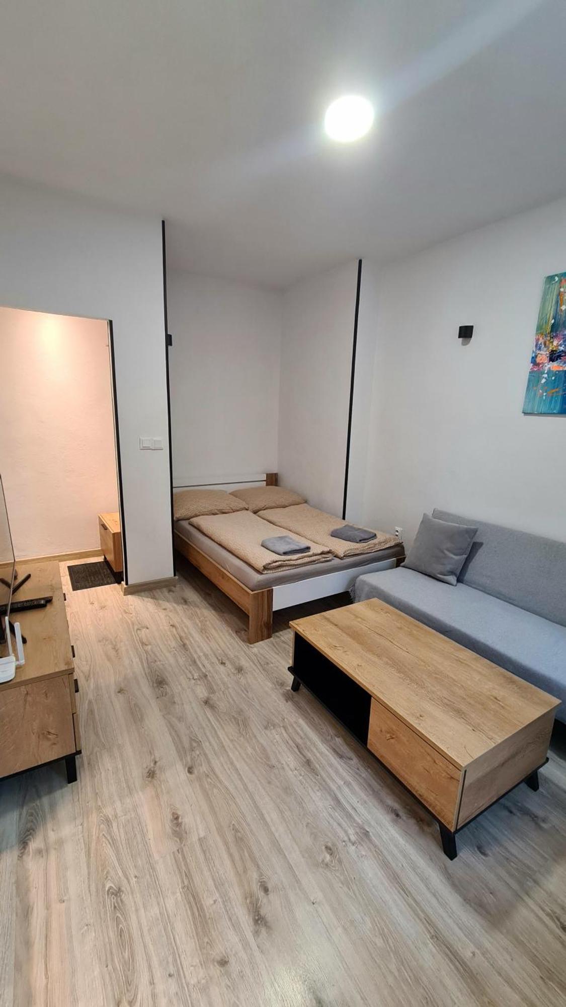 Apartman Bb-Centrum2 반스카비스트리카 외부 사진